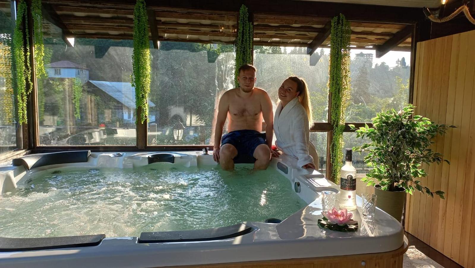 River Boutique Hotel 巴统 外观 照片