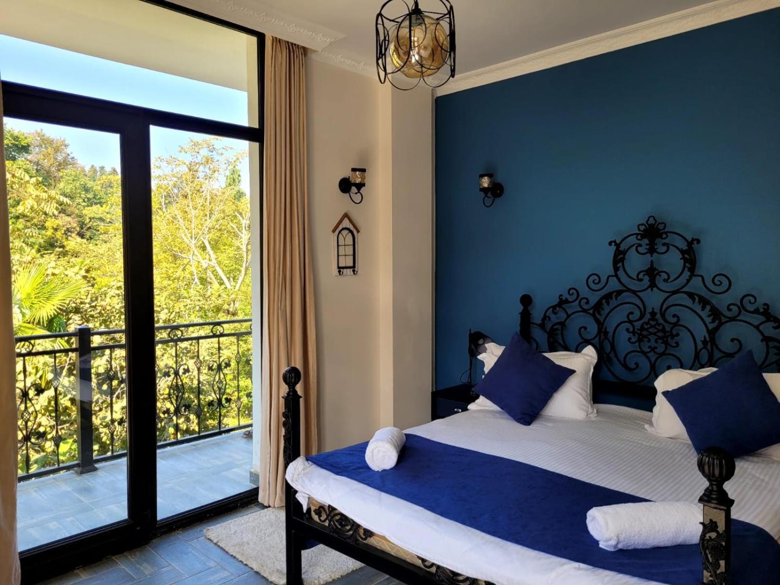 River Boutique Hotel 巴统 外观 照片